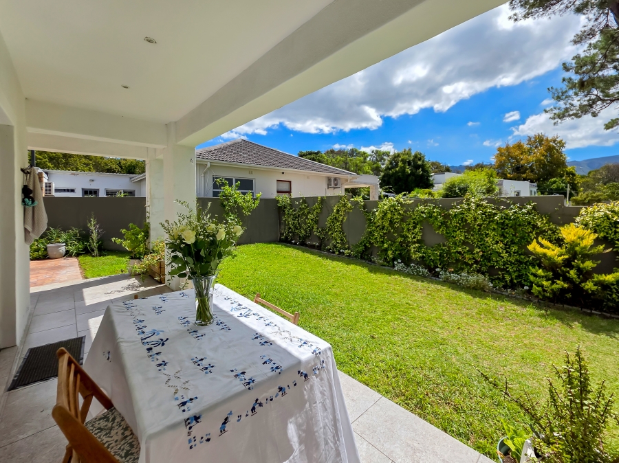 2 Bedroom Property for Sale in Belle Constantia Western Cape